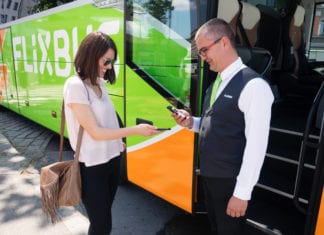 Apple Pay este acum disponibil pentru clienții FlixBus din România