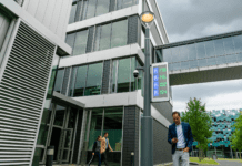 Noul stâlp de iluminat inteligent BrightSites reprezintă o platformă de iluminat și o infrastructură Wi-Fi 4G / 5G la nivel de oraș