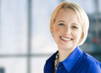 Julie Sweet este noul CEO al Accenture