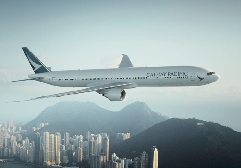 Cathay Pacific implementează soluția Altéa NDC de la Amadeus