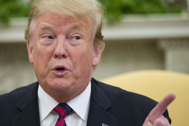 Trump: Guvernul SUA nu va face afaceri cu Huawei şi nu este pregătit să încheie un acord comercial cu China