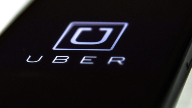 Uber deschide la Bucureşti cel mai mare centru de asistenţă pentru şoferi din Europa Centrală şi de Est după o investiţie de 250.000 dolari în Pipera