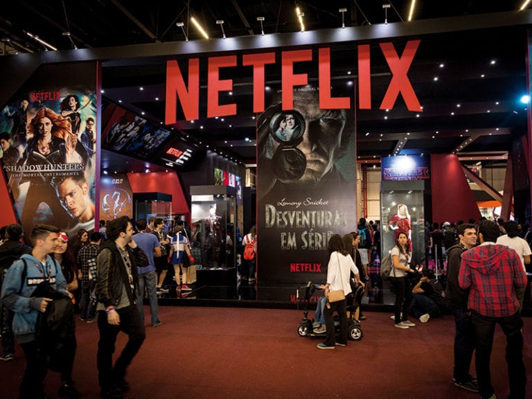 Cădere liberă pentru Netflix: Compania pierde 46% din valoarea acţiunilor în 2019 şi trece în teritoriu negativ