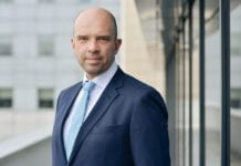 Dinu Bumbăcea – „În România, companiile din domeniul telecomunicațiilor și al serviciilor financiare sunt printre primele care au implementat noi moduri de lucru și noi tehnologii”