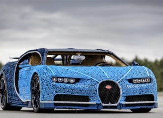 Replica modelului Bugatti Chiron, recreată din piese LEGO Technic, va fi expusă în showroom-ul eMAG Băneasa