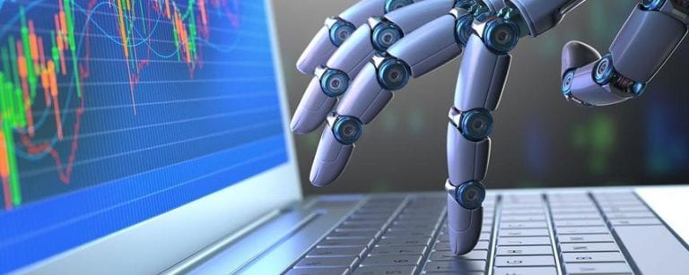 SONDAJ: 53% dintre angajaţii de la nivel global se simt ameninţaţi de automatizare, iar 77% vor să înveţe noi abilităţi digitale