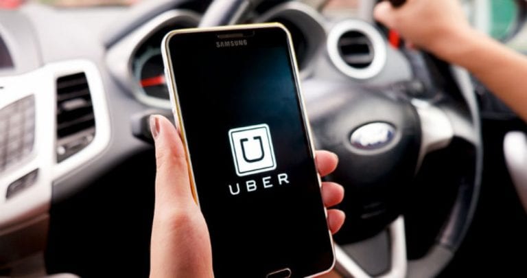 UBER te va apela daca masina face pauze neobisnuit de lungi