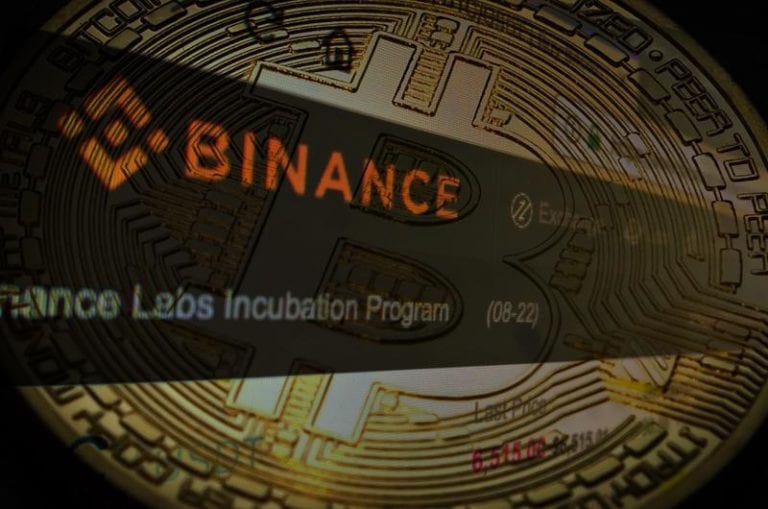 Libra, moneda digitală a Facebook, ar putea avea un rival puternic dezvoltat de unul dintre cele mai mari exchange-uri de criptomonede