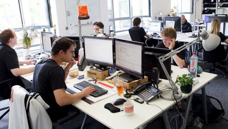 Cinci judeţe domină IT-ul şi generează 90% din veniturile industriei. Din primele 25 de companii de top, doar una este românească