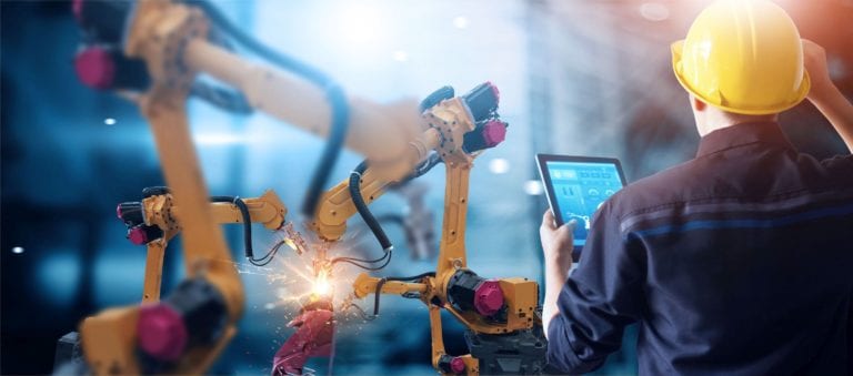 Roboţii vor înlocui aproximativ 200.000 de angajaţi din sectorul bancar în următorii 10 ani doar în Statele Unite