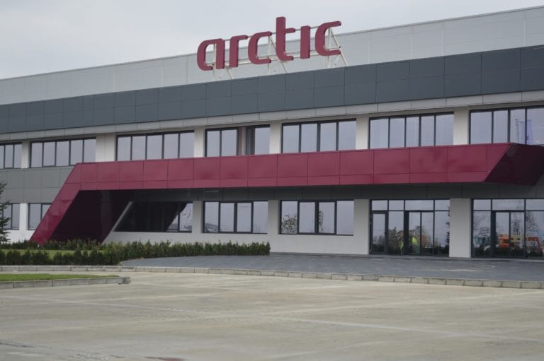 Cu o investiție de 150 mil. euro Arctic anunță prima fabrică Industry 4.0 din România