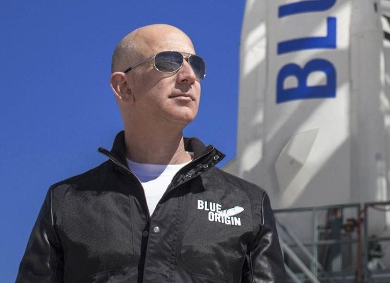 Jeff Bezos investește într-un fond pentru startup-uri