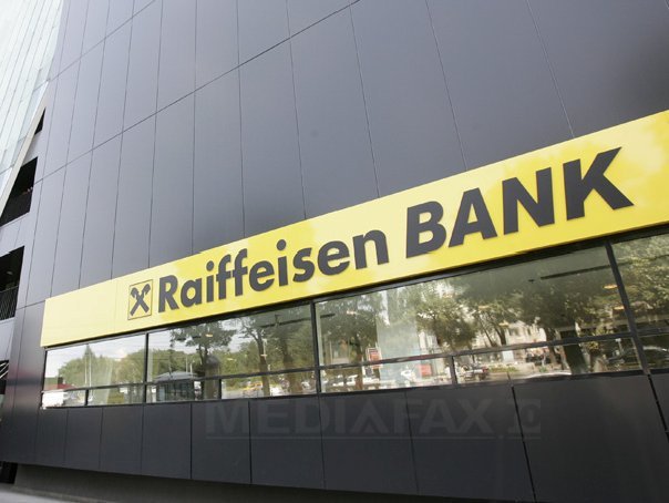 Raiffeisen Bank va elimina din luna decembrie terminalele POS din agenţiile băncii. Banca va renunţa din decembrie şi la serviciile Raiffeisen Direct şi Raiffeisen Direct Top. Care este motivul?