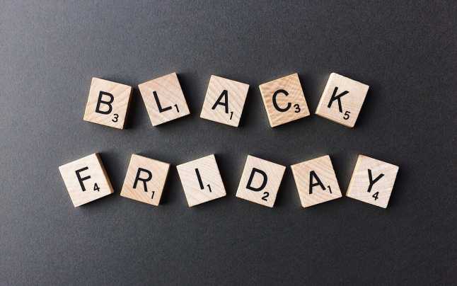 Black Friday 2019: Superlativele Fashion Days. Comandă de 29 de produse, în valoare de 11.392 de lei, în primele 3 ore