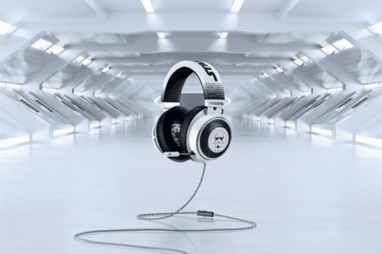 Versiunea specială Stormtrooper Edition a căștilor Razer Kraken