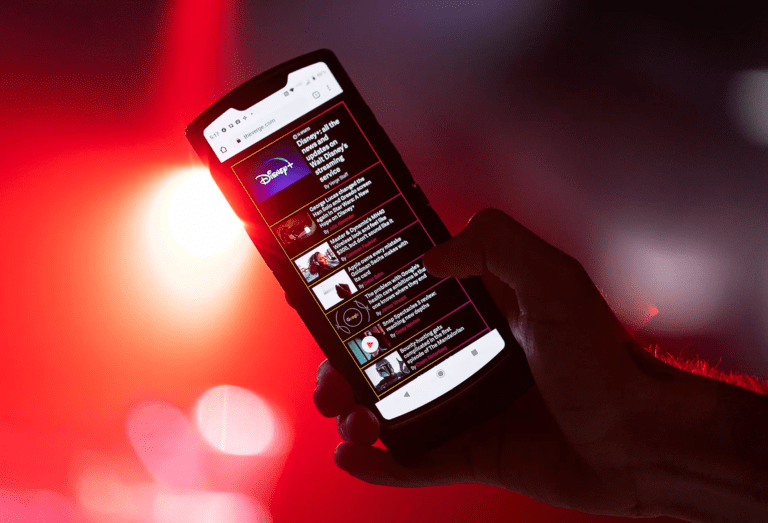 Motorola Razr revine pe piata: de aceasta data cu Android