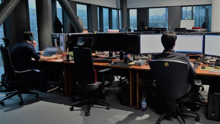Joburile din industria de gaming, tot mai „vânate” de tinerii din România. Ce caută industria