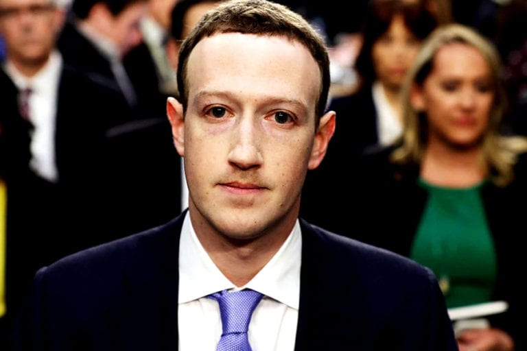 Patru firme tech au dat în judecată Facebook pe baza încălcării unor reguli de concurenţă, cerându-i demisia lui Mark Zuckerberg şi vânzarea imediată a acţiunilor acestuia