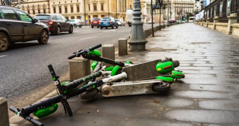 Lime concediaza zeci de angajati si iese de pe piete majore