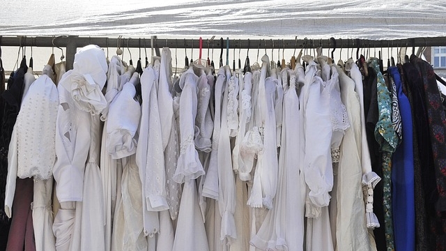 S-a lansat drop&go, aplicaţia românească care scapă clienţii de spălatul rufelor