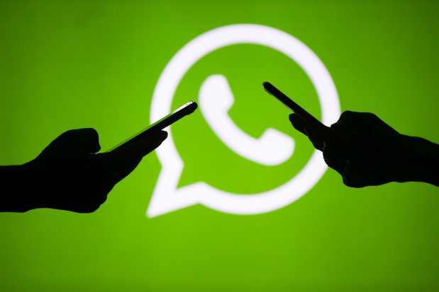 WhatsApp lansează o „versiune întunecată”. Ce cuprinde aceasta şi cine o va putea folosi