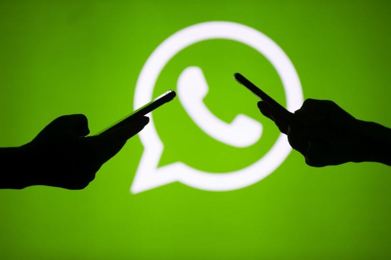 Celebra aplicaţie WhatsApp se alătură elitei: Aplicaţia a depăşit 5 miliarde de descărcări pe Google Play, o performanţă atinsă de foarte puţine aplicaţii