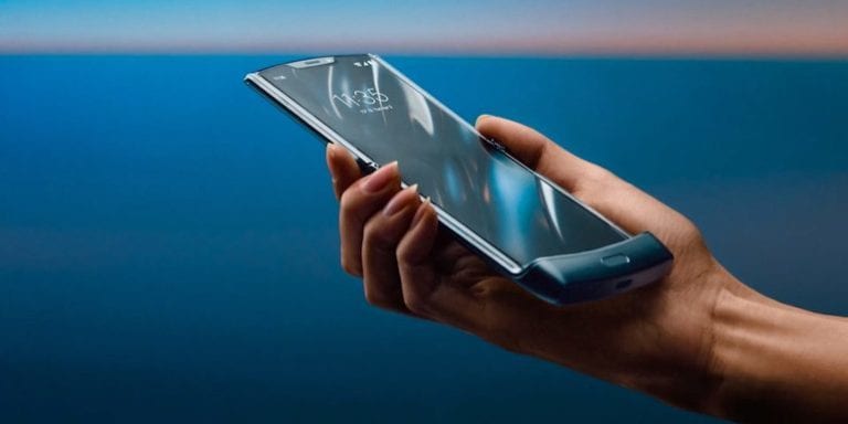Motorola a anunțat data de lansare a primului său smartphone pliabil