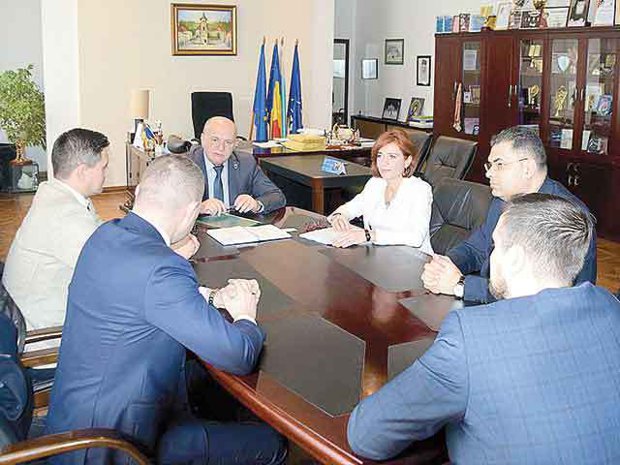 Electrogrup digitalizează 80 de staţii de transport public în Piatra-Neamţ, într-un proiect smart city în valoare de 21 milioane de lei