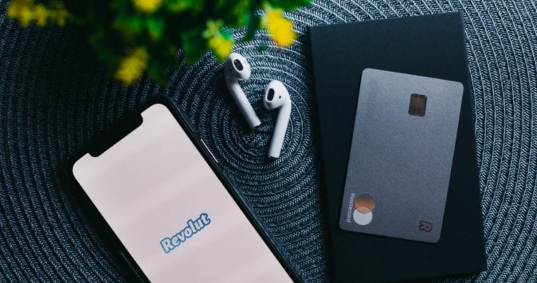 Revolut, 1 MIL. de conturi deschise in Romania! Cu o medie de peste 3.300 de clienti zilnic, FinTech-ul britanic ajunge peste noapte in top 10 emitenti de carduri