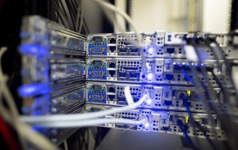 FBI: China este cea mai mare amenințare la adresa Statelor Unite. Beijingul încearcă să fure tehnologie americană prin toate mijloacele