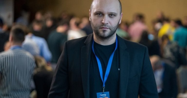 Cum îți aliniezi strategia de business la situația de criza: Dă dovadă de empatie!