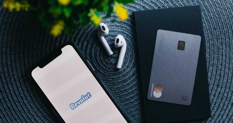 Revolut face echipă cu Dăruiește Viață, Asociația Magic și SOS Satele Copiilor: cum poți dona prin intermediul FinTech-ului