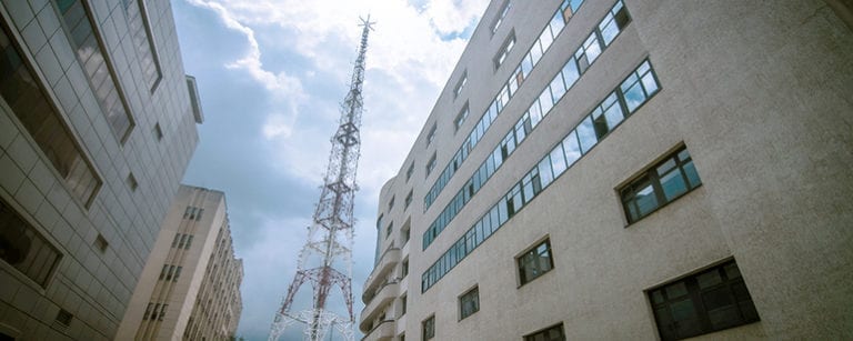 Mai mulți operatori telecom se bat pe un contract STS