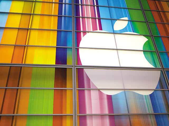 Companiile de tehnologie combat dezinformarea: Apple elimină din App Store aplicaţiile legate de coronavirus care nu provin de la guverne sau spitale