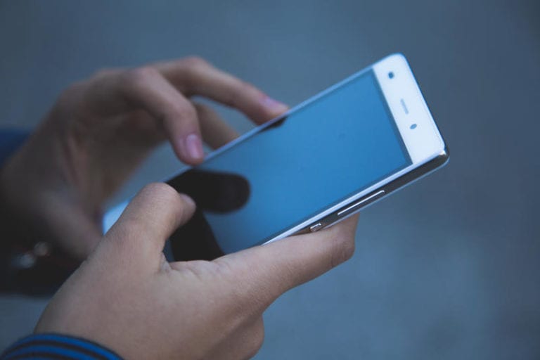 Vodafone, Deutsche Telekom, Orange și alți cinci operatori au convenit să transmită Comisiei Europene datele agregate de localizare ale telefoanelor utilizatorilor, pentru a urmări răspândirea coronavirusului