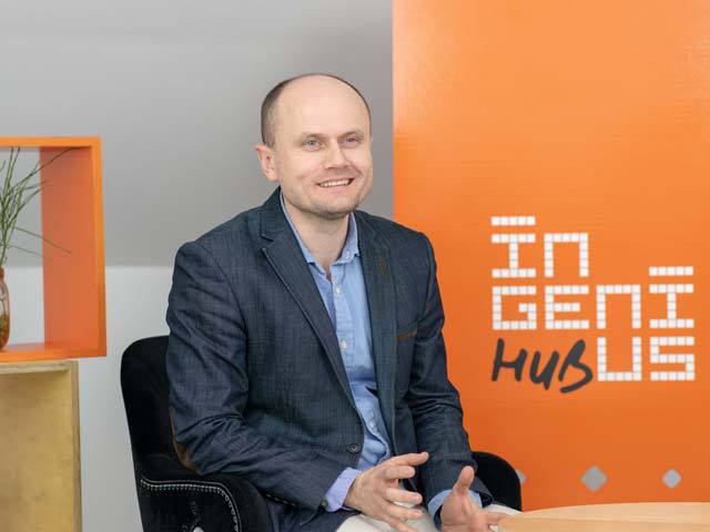 Reacţia timişorenilor de la 123FormBuilder după dezactivarea formularului dedicat declaraţiei pe propria răspundere în perioada stării de urgenţă: Din păcate digitalizarea în România înseamnă să semnezi de mână un formular şi să îi faci poză cu telefonul. Nu colectam datele personale ale utilizatorilor