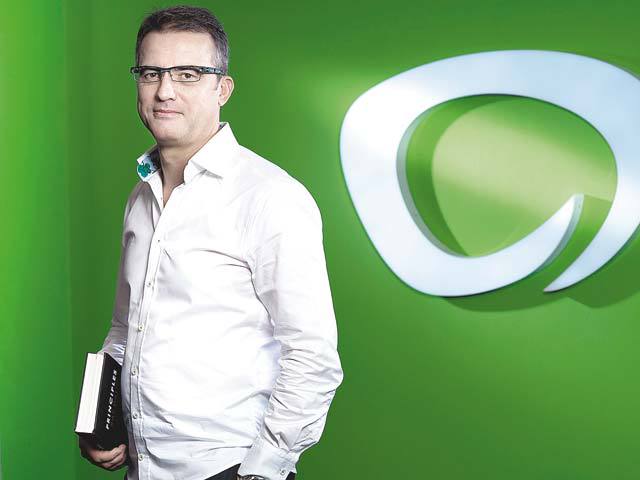 Retailerul online Elefant.ro lansează o soluţie de marketplace pentru comercianţii care vor să îşi vândă produsele pe platforma companiei