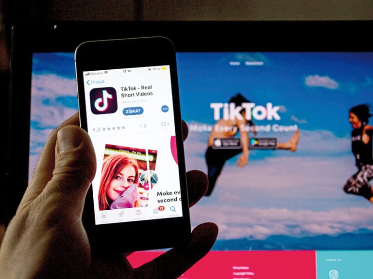 Compania din spatele TikTok angajează 10.000 de oameni în mijlocul pandemiei, după ce aplicaţia cu 1,5 miliarde de utilizatori a devenit senzaţia internetului