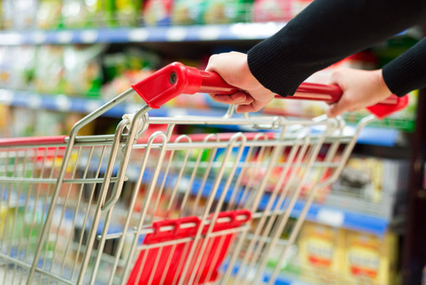 Primul retailer care introduce în magazinul online pachete de cumpărături predefinite