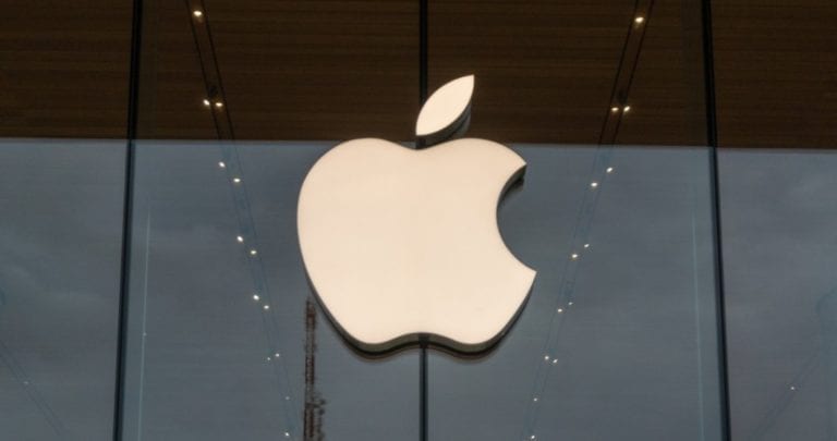 Apple a conceput măşti pentru cadrele medicale; va produce 1 milion pe săptămână