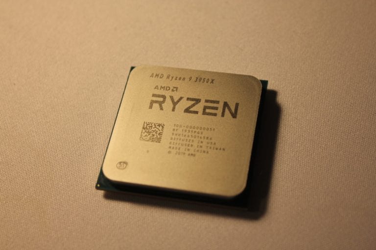 Ryzen 4000 desktop ar putea sosi la toamnă