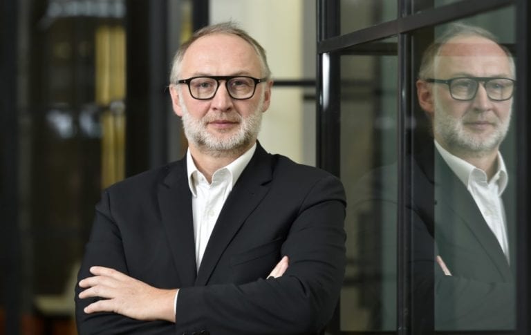 Românii de la DocProcess deschid un birou la Paris şi ţintesc afaceri de 1 milion euro până la finalul anului