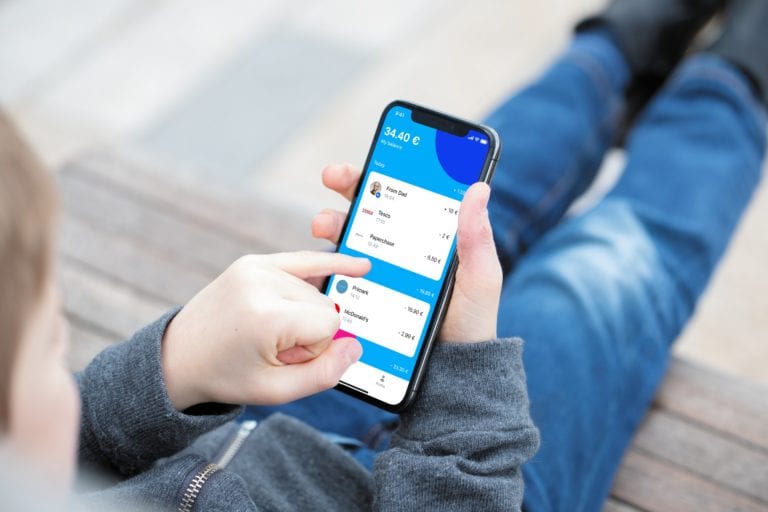 Revolut Junior: copiii între 7 – 17 ani îşi pot gestiona banii din aplicaţie