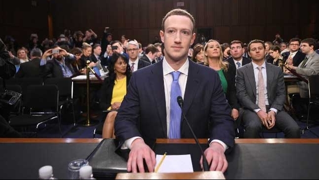 Mark Zuckerberg a recunoscut că Facebook a combătut cu întârziere alegerile prezidenţiale din 2016