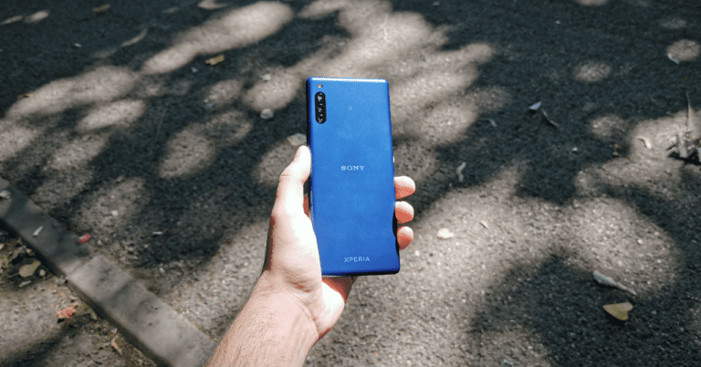 REVIEW Sony Xperia L4 – cât de bun este telefonul ieftin al Sony pentru 2020