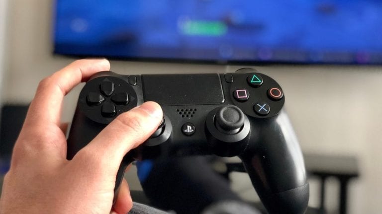 Sony acordă de la 50.000 de dolari oricui găseşte vulnerabilităţi la PlayStation