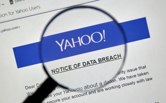 Ce pedeapsă a primit un fost angajat al Yahoo, care a spart conturile de email a peste 6.000 de utilizatori