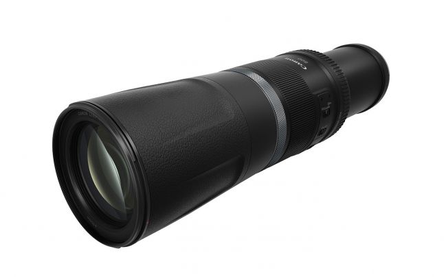 Canon lansează patru noi obiective RF, din gama de teleobiective, şi două extendere RF