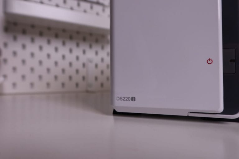 Review Synology DS220j – Cine spune ca un NAS trebuie sa fie scump?