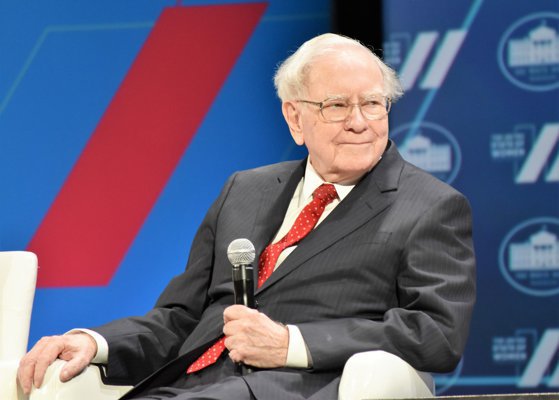 Cum rămân bogaţii bogaţi: Warren Buffett a câştigat 40 de miliarde de dolari în ultimele patru luni cu o singura investiţie